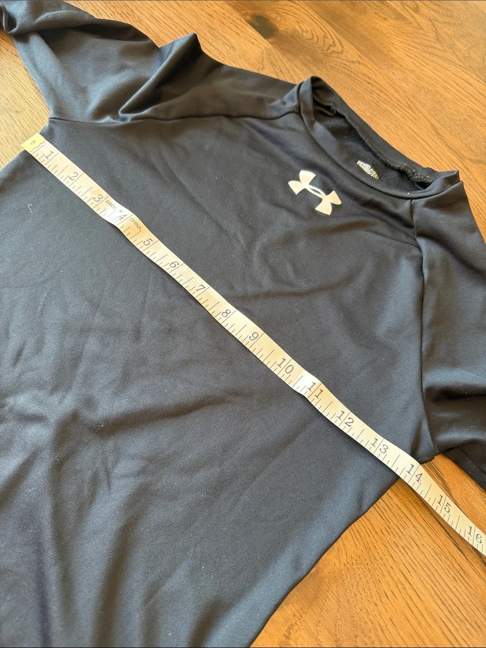 Under Armour Youth Medium Long Sleeve Fitted Shirt